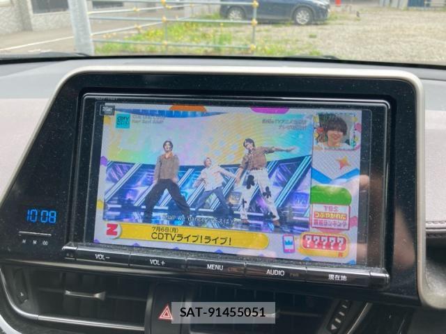 Toyota C-HR 2017-06 8098480-27