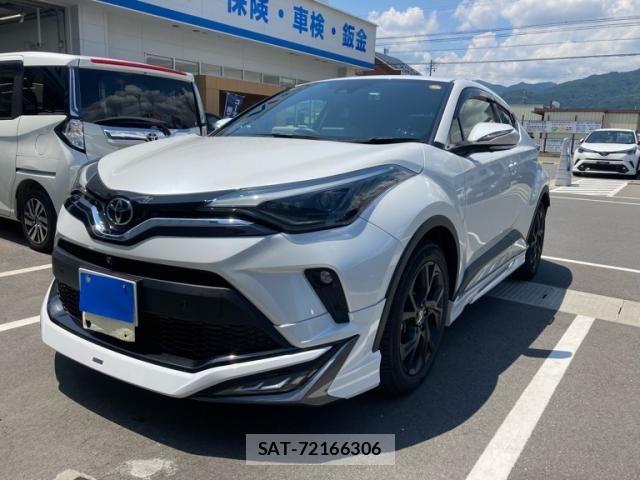 Toyota C-HR 2022-04 8098479-1