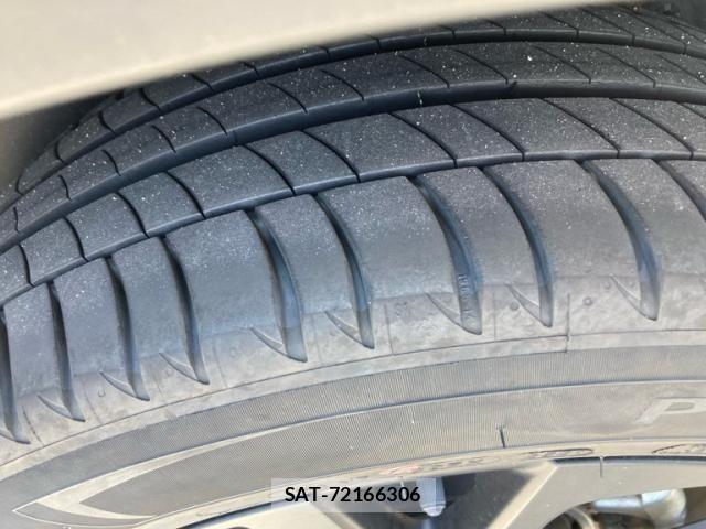 Toyota C-HR 2022-04 8098479-6