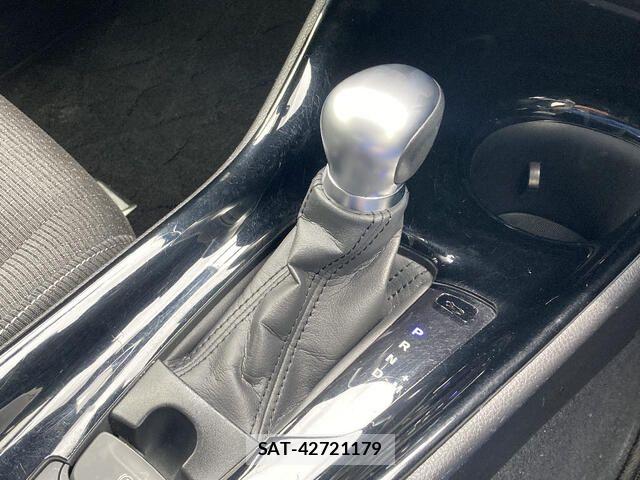 Toyota C-HR 2016-12 8206831-9