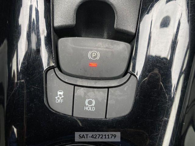 Toyota C-HR 2016-12 8206831-13