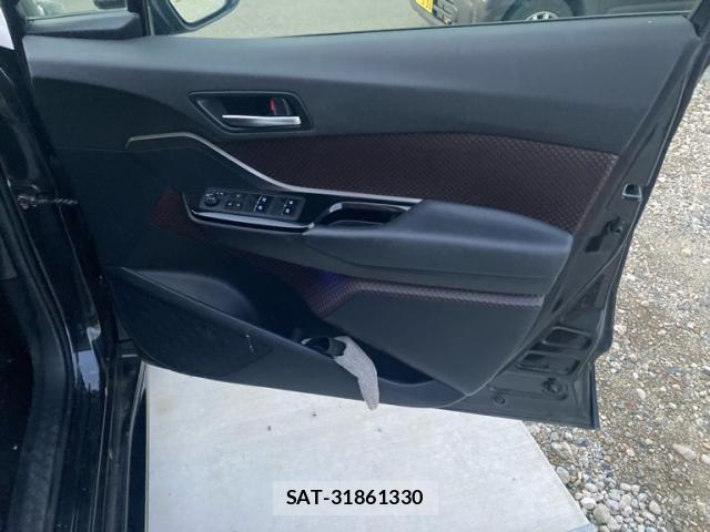 Toyota C-HR 2016-12 8229252-12