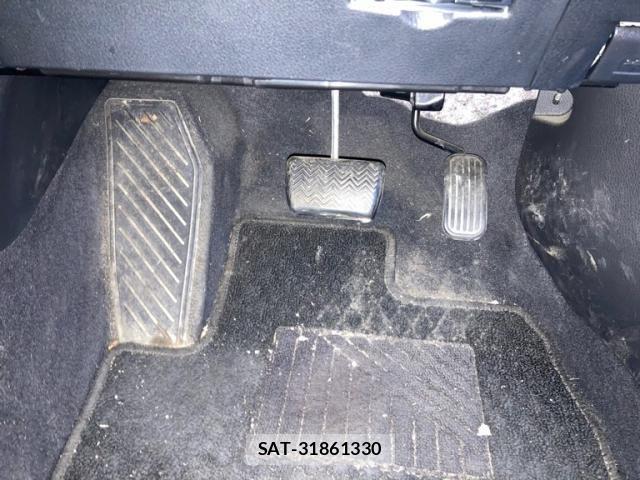 Toyota C-HR 2016-12 8229252-13