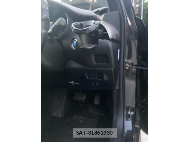 Toyota C-HR 2016-12 8229252-15