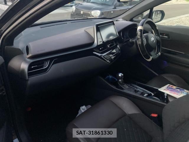 Toyota C-HR 2016-12 8229252-21