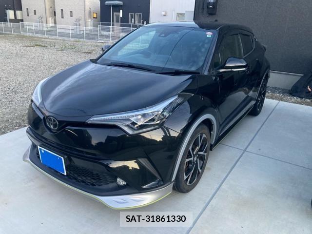 Toyota C-HR 2016-12 8229252-1