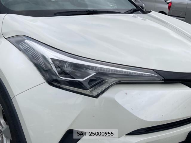 Toyota C-HR 2018-11 8229253-9