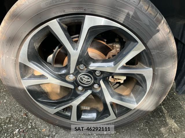 Toyota C-HR 2017-09 8244833-7