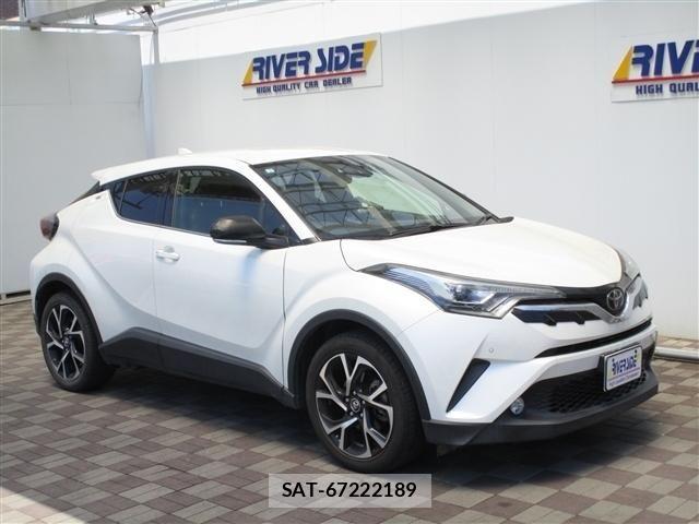 Toyota C-HR 2017-05 8313665-15