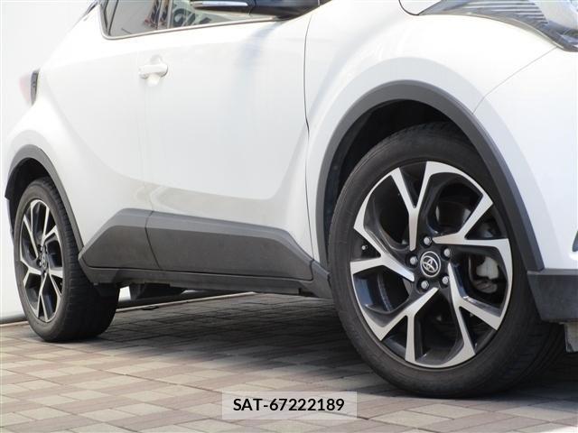 Toyota C-HR 2017-05 8313665-16