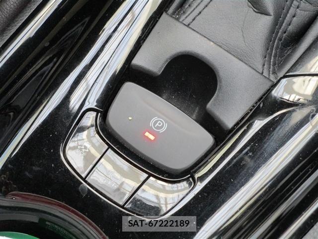 Toyota C-HR 2017-05 8313665-7