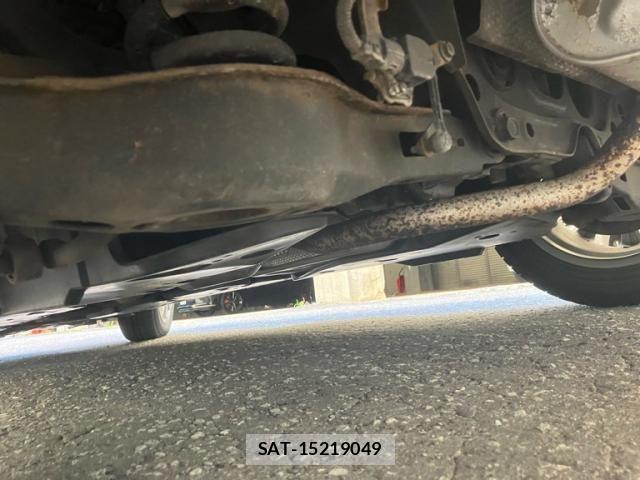 Toyota C-HR 2017-08 8335221-11