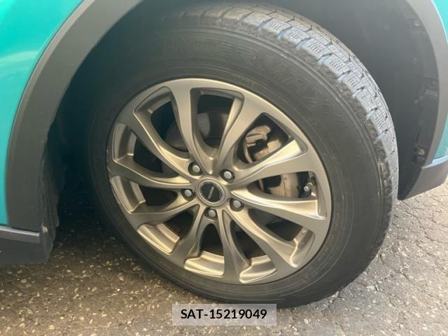 Toyota C-HR 2017-08 8335221-3