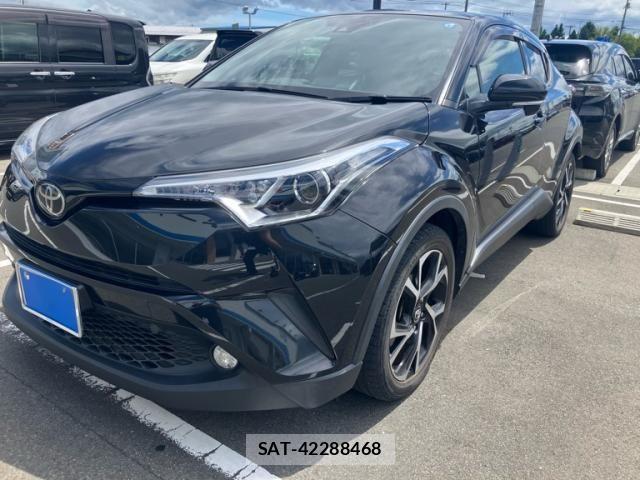 Toyota C-HR 2017-02 8411626-2