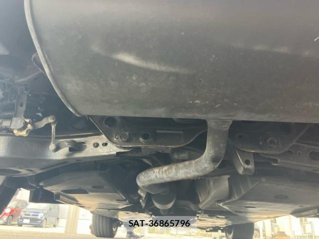 Toyota C-HR 2018-03 8411604-20