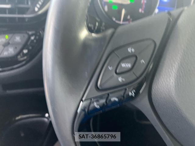 Toyota C-HR 2018-03 8411604-26