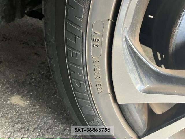 Toyota C-HR 2018-03 8411604-6