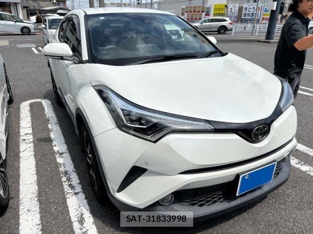 Toyota C-HR 2017-06 8524054-0