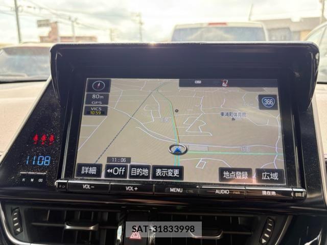 Toyota C-HR 2017-06 8524054-21