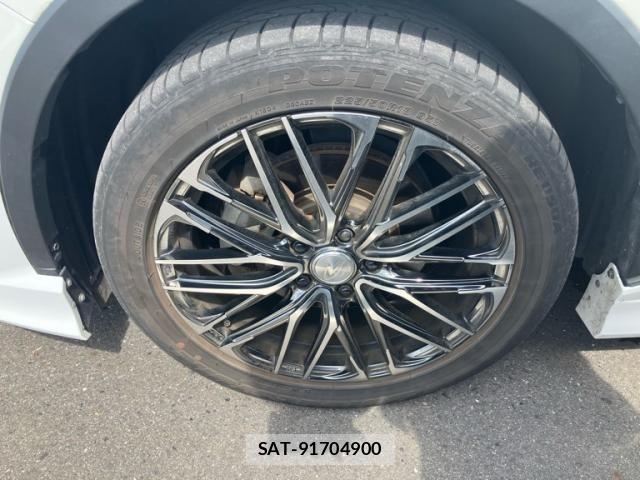 Toyota C-HR 2022-03 8561413-9