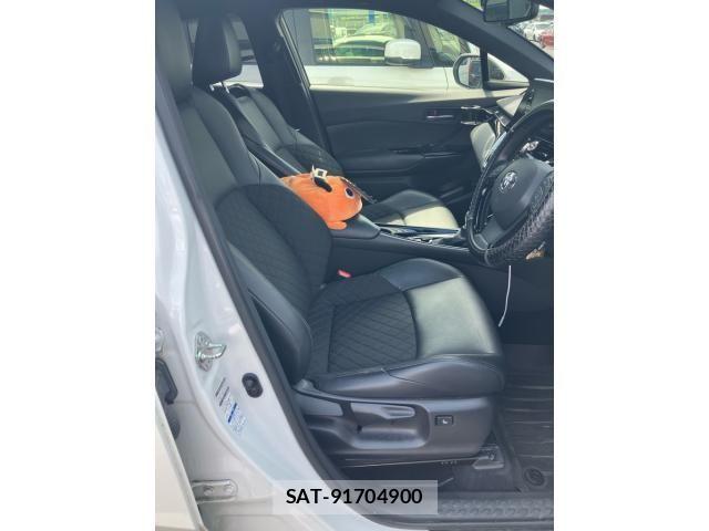 Toyota C-HR 2022-03 8561413-13