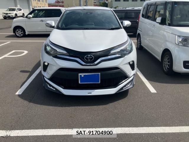 Toyota C-HR 2022-03 8561413-1