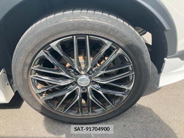 Toyota C-HR 2022-03 8561413-8