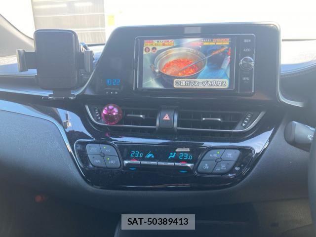 Toyota C-HR 2017-02 8561412-18