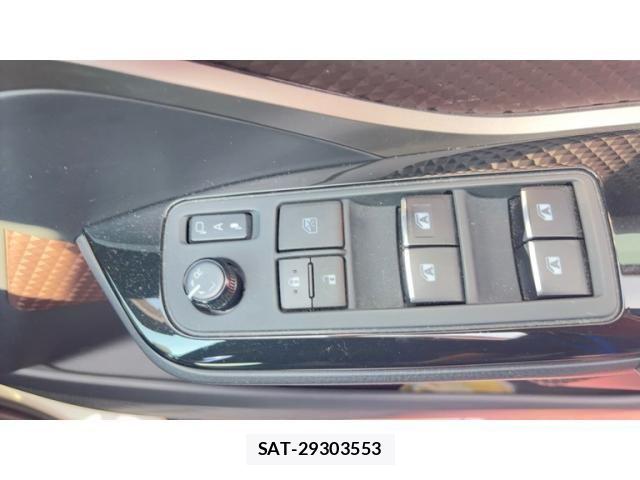 Toyota C-HR 2017-12 8626151-9