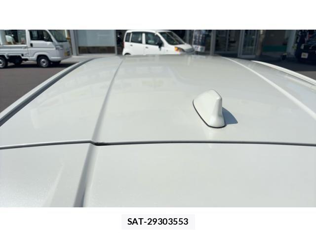 Toyota C-HR 2017-12 8626151-13