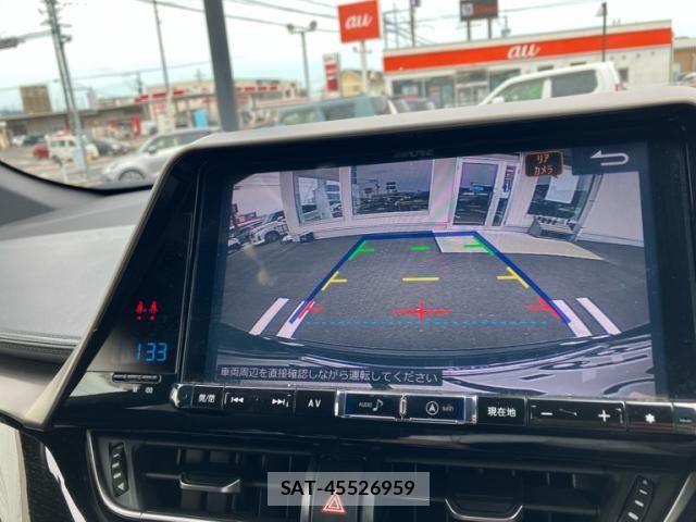 Toyota C-HR 2018-02 8658405-20