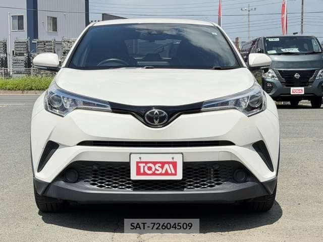 Toyota C-HR 2017-06 8685294-17