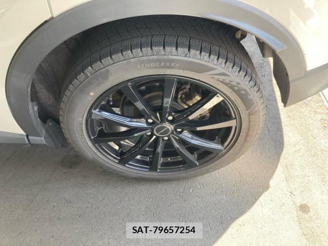 Toyota C-HR 2019-02 8779750-4