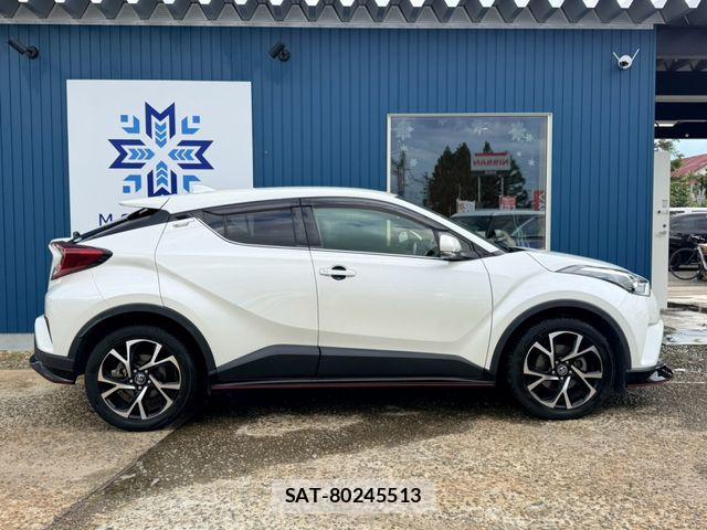 Toyota C-HR 2019-03 8828221-8
