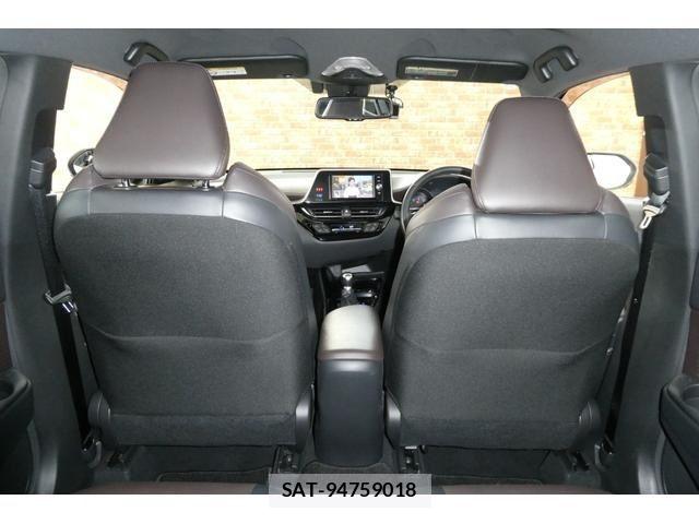 Toyota C-HR 2017-03 8828220-14