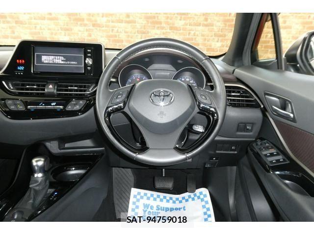 Toyota C-HR 2017-03 8828220-15