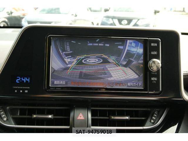 Toyota C-HR 2017-03 8828220-17