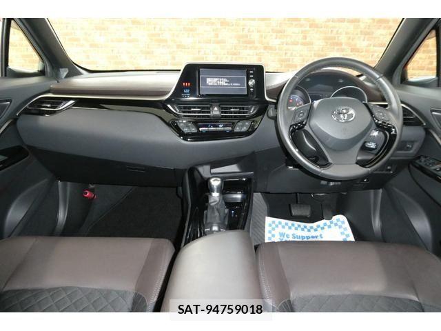 Toyota C-HR 2017-03 8828220-2