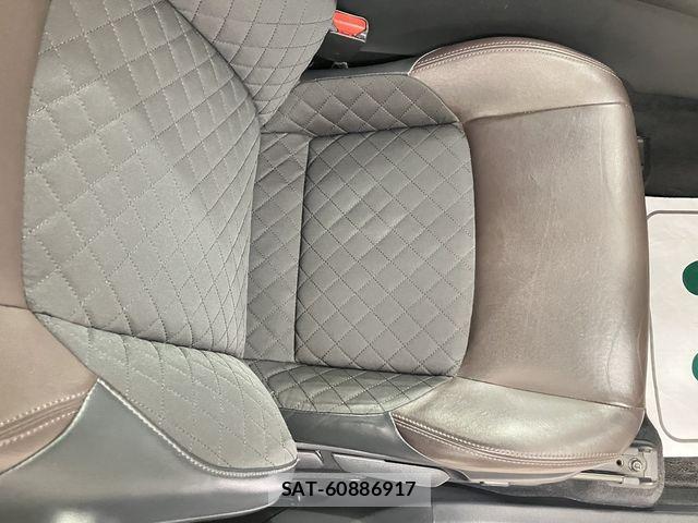 Toyota C-HR 2018-07 8870637-19