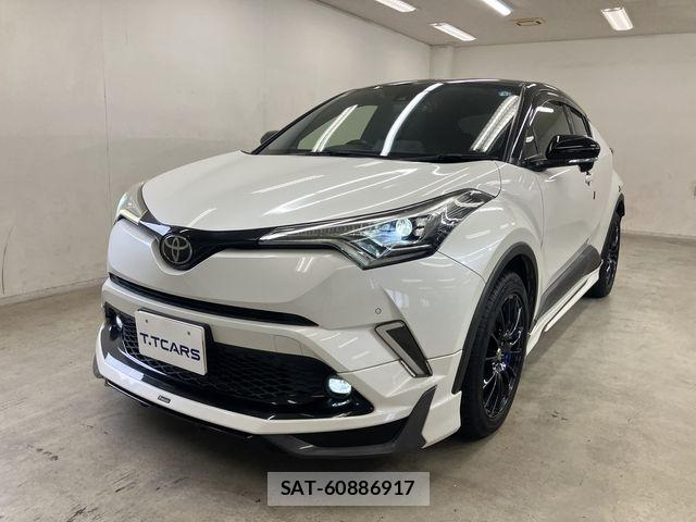 Toyota C-HR 2018-07 8870637-22