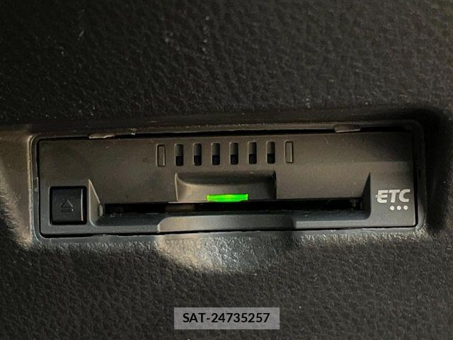Toyota C-HR 2019-03 8879081-4