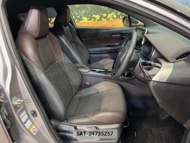 Toyota C-HR 2019-03 8879081-8