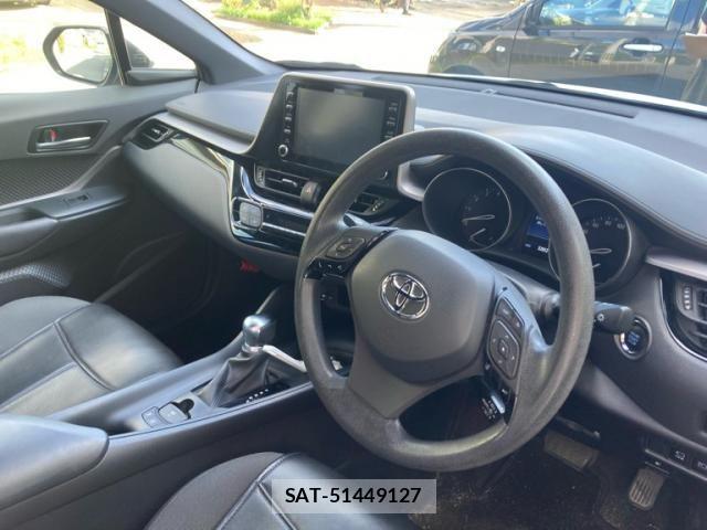 Toyota C-HR 2022-02 8883411-11
