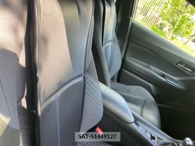 Toyota C-HR 2022-02 8883411-12