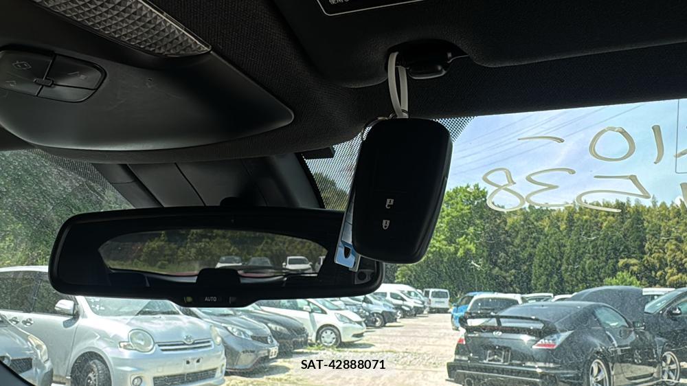 Toyota C-HR 2017 6634474-18