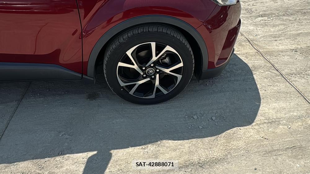 Toyota C-HR 2017 6634474-23