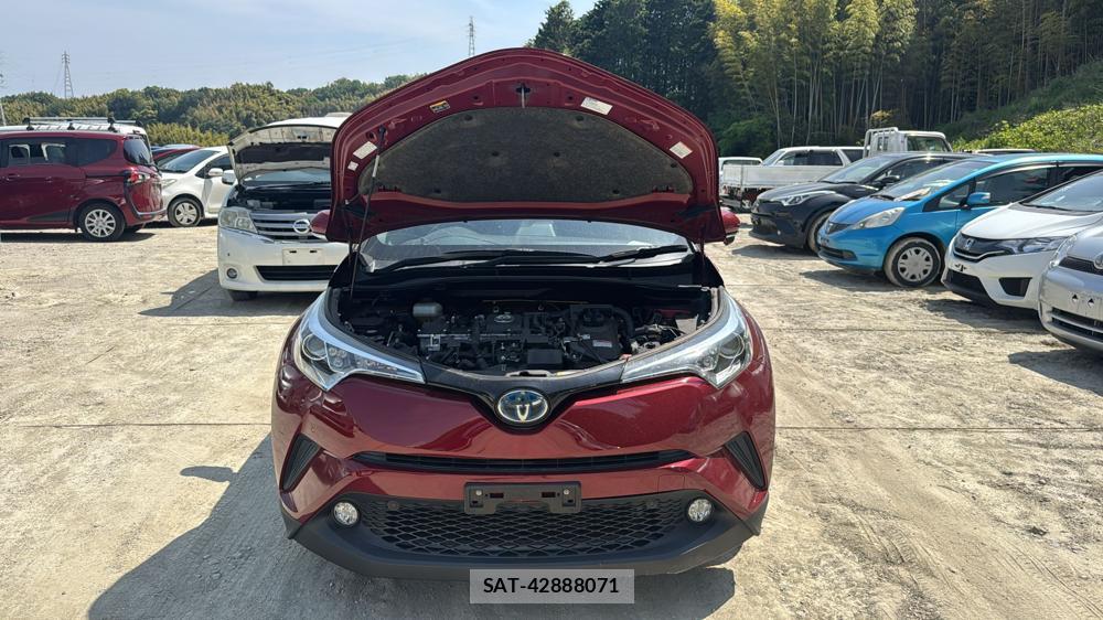 Toyota C-HR 2017 6634474-31