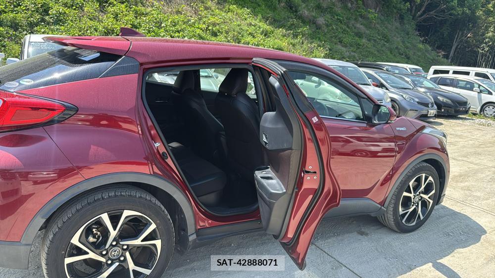 Toyota C-HR 2017 6634474-8