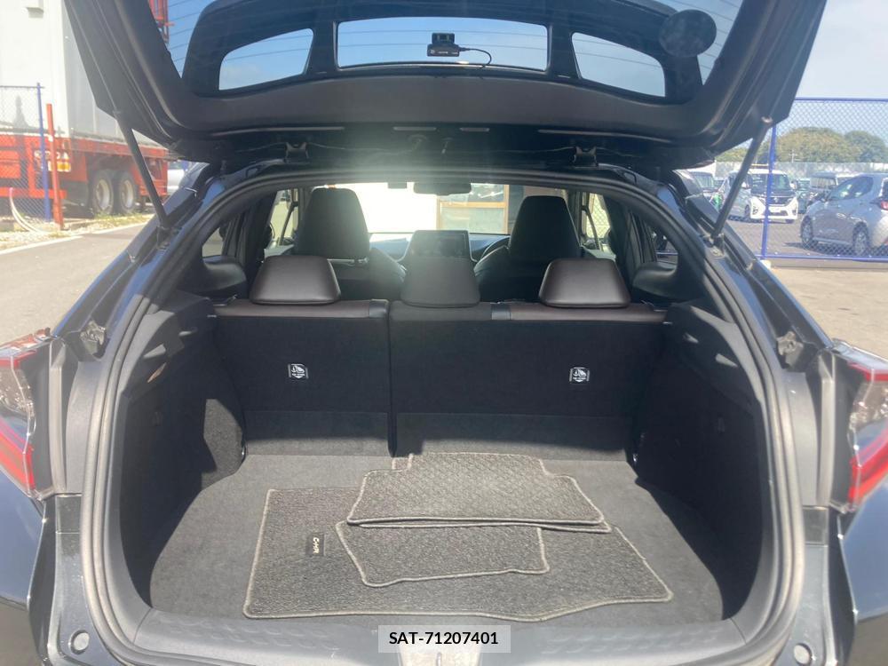 Toyota C-HR 2017 1305395-27
