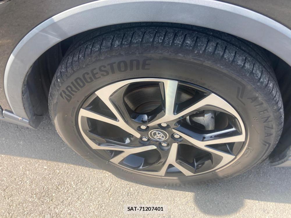 Toyota C-HR 2017 1305395-30